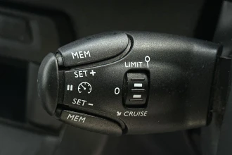 Vehicle Thumbnail 20