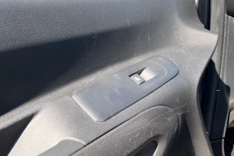 Vehicle Thumbnail 18