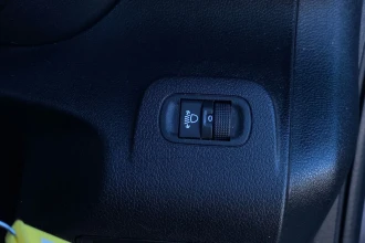 Vehicle Thumbnail 30