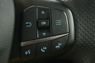Vehicle Thumbnail 32