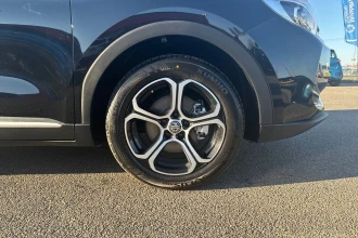Vehicle Thumbnail 30
