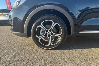 Vehicle Thumbnail 9
