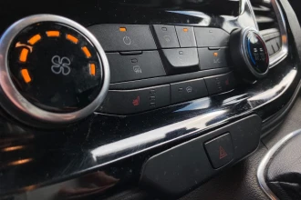 Vehicle Thumbnail 30