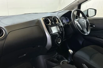 Vehicle Thumbnail 14