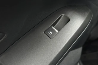 Vehicle Thumbnail 21