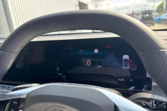 Vehicle Thumbnail 38