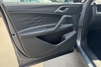 Vehicle Thumbnail 45