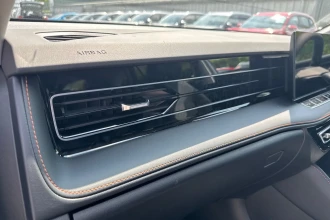 Vehicle Thumbnail 47