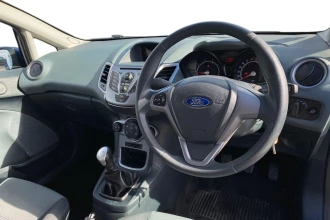 Vehicle Thumbnail 12