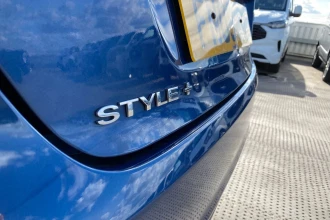 Vehicle Thumbnail 24