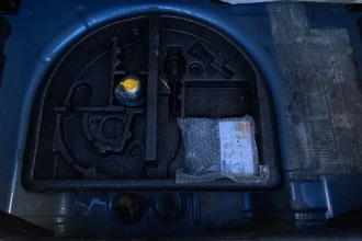 Vehicle Thumbnail 25