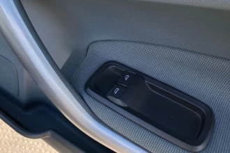 Vehicle Thumbnail 27