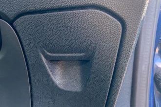Vehicle Thumbnail 30
