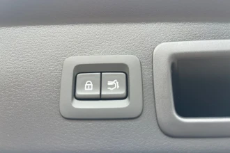 Vehicle Thumbnail 30