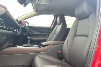 Vehicle Thumbnail 32