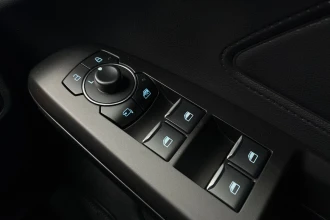 Vehicle Thumbnail 32