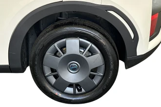 Vehicle Thumbnail 10