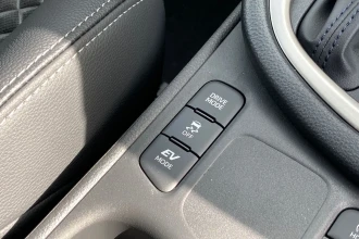 Vehicle Thumbnail 32