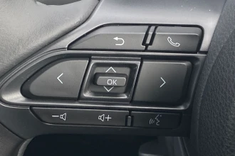 Vehicle Thumbnail 25