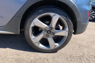 Vehicle Thumbnail 11