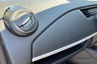 Vehicle Thumbnail 26