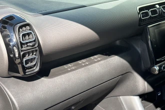 Vehicle Thumbnail 15