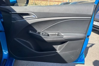 Vehicle Thumbnail 24