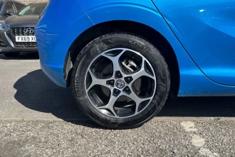 Vehicle Thumbnail 44