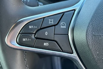 Vehicle Thumbnail 32