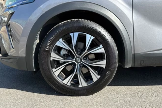 Vehicle Thumbnail 11