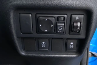 Vehicle Thumbnail 25
