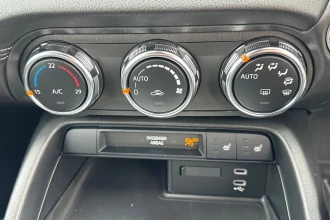 Vehicle Thumbnail 24