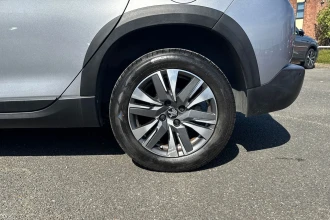 Vehicle Thumbnail 18