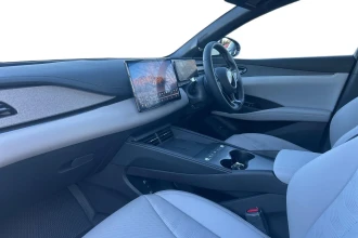 Vehicle Thumbnail 12