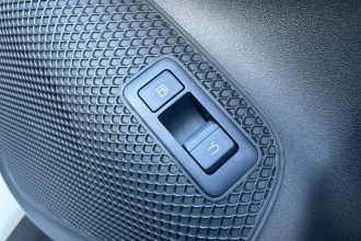 Vehicle Thumbnail 23