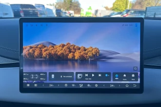 Vehicle Thumbnail 32