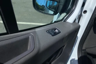 Vehicle Thumbnail 28