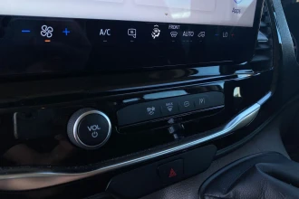 Vehicle Thumbnail 32