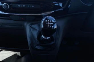 Vehicle Thumbnail 38