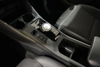 Vehicle Thumbnail 25