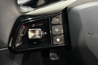 Vehicle Thumbnail 33