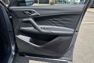 Vehicle Thumbnail 25