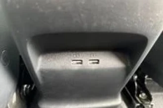 Vehicle Thumbnail 30