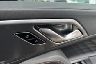 Vehicle Thumbnail 34