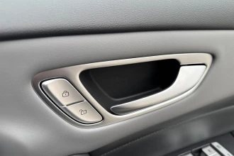 Vehicle Thumbnail 27