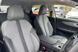 Vehicle Thumbnail 40