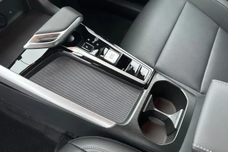 Vehicle Thumbnail 18