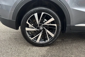 Vehicle Thumbnail 20