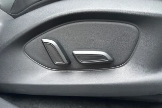 Vehicle Thumbnail 26