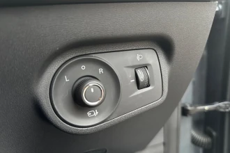 Vehicle Thumbnail 27